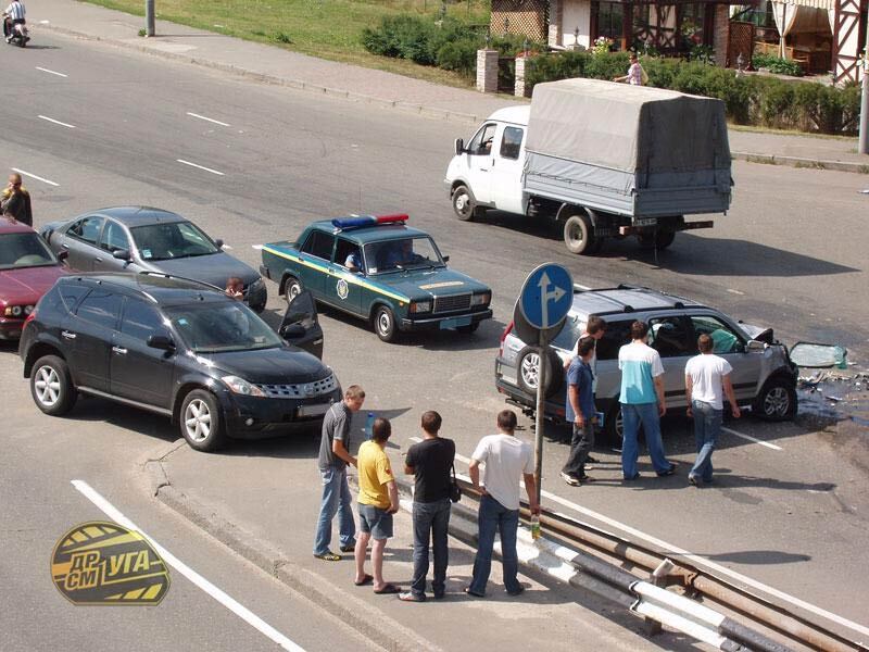 Дедуля на велосипеде устроил погром на скоростной трассе