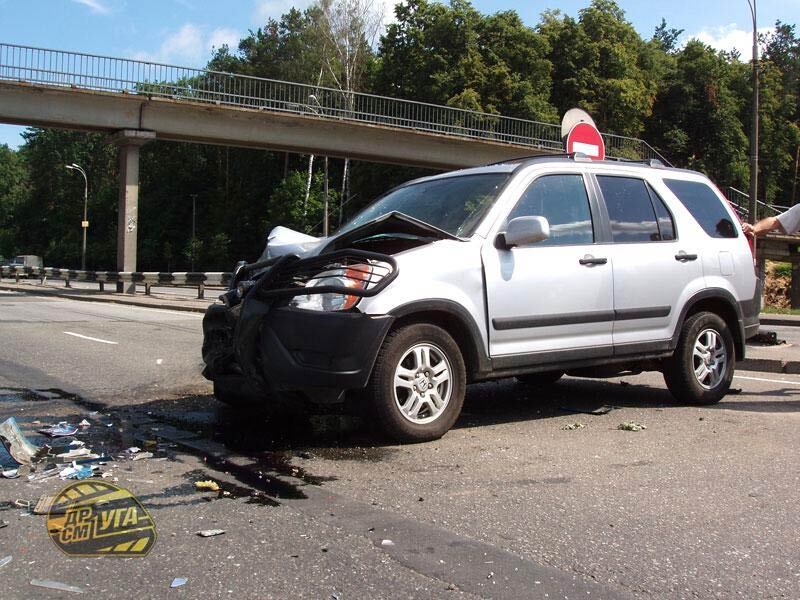 Дедуля на велосипеде устроил погром на скоростной трассе