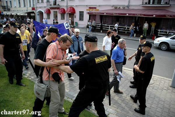 Милиция разогнала митинг оппозиции в Минске