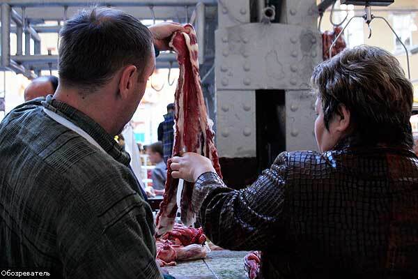 Украинцев кормят мясным неликвидом