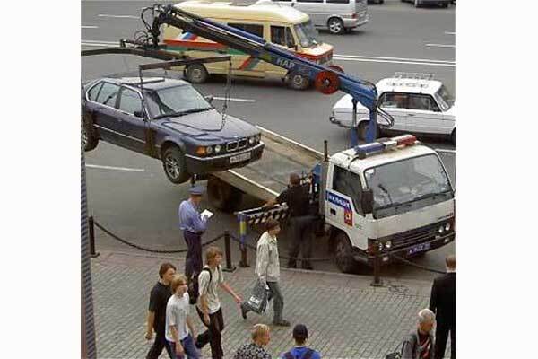 В Киев вернулись эвакуаторы