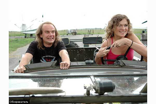 На съемках клипа Скрябин подглядывал за голой девушкой