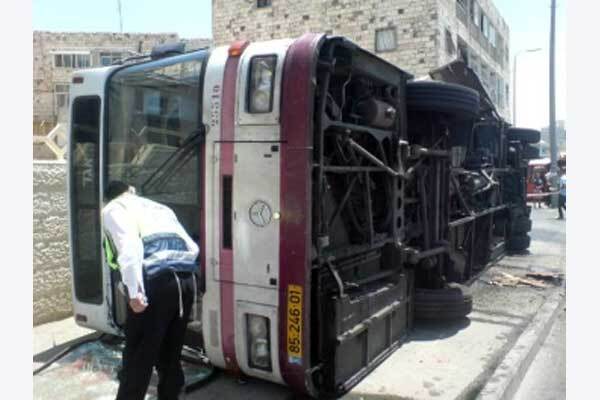 Теракт: палестинец бульдозером давил людей