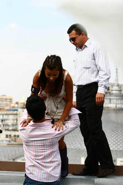 Ани Лорак окольцевали