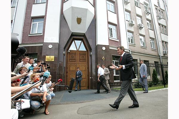 Ющенко вызывают в Генпрокуратуру на допрос