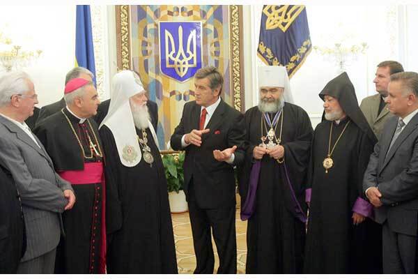 Ющенко уравнял патриархов
