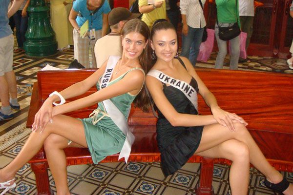 Шок! У "Міс Україна-Всесвіт" татові ноги ...