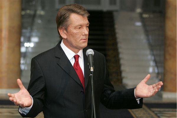 Ющенко висунув кандидатом у президенти Юлію Тимошенко