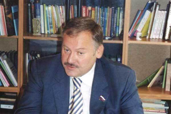 Посол України викликаний в МЗС через Затуліна 