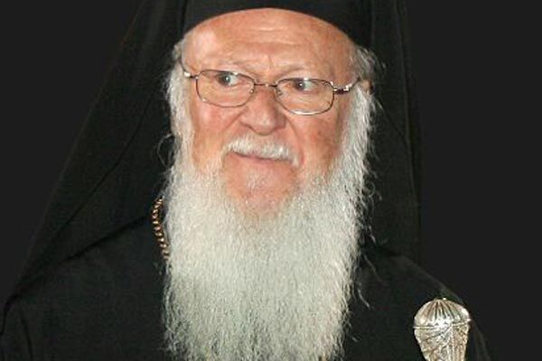 Вселенский патриарх объединил церкви