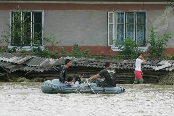 У зоні лиха на Західній Україні загинули 22 людини