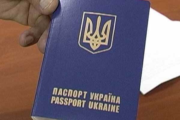 В Германии украинцам делали фальшивые загранпаспорта