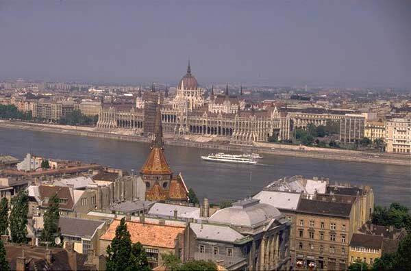 16 тысяч жителей Будапешта эвакуированы из-за бомбы