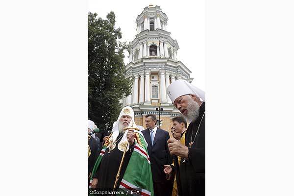 Молебен вместо «пира во время чумы»