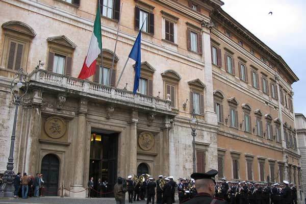 Лиссабонский договор окончательно одобрили в Италии