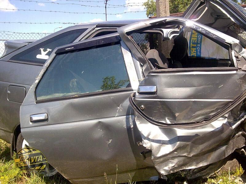 Водитель маршрутки спровоцировал "лобовуху" и скрылся