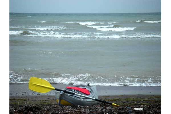 Двое отдыхающих утонули в Крыму в шторм