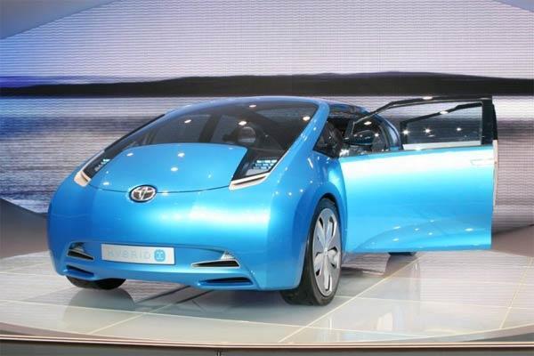 Новое поколение Toyota Prius оснастят солнечными батареями