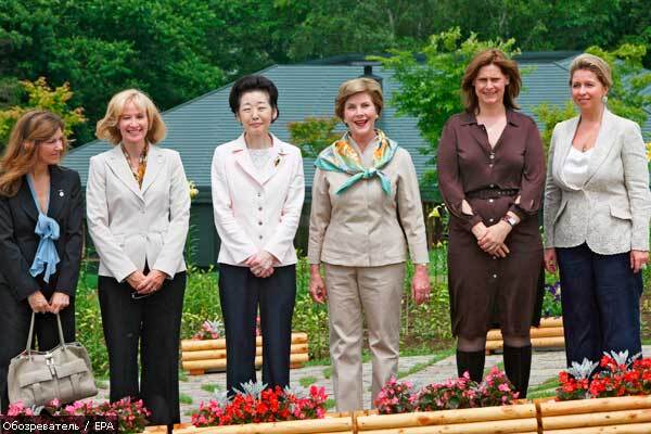 Саміт "великої вісімки" завершено