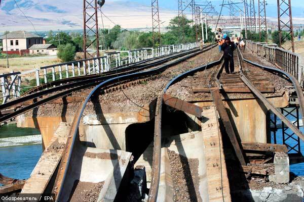 У Осетію пропонують терміново послати міжнародних миротворців