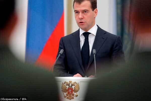 Медведев пообещал сокрушить всех, кто будет убивать россиян