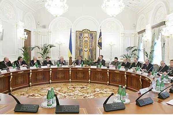 Ющенко пригрозил губернаторам отставкой 