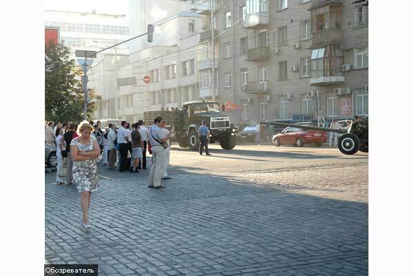 Танки в центрі Києва. ФОТО!
