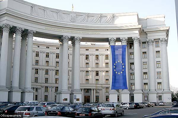В Украине разыскивают "двойных" граждан