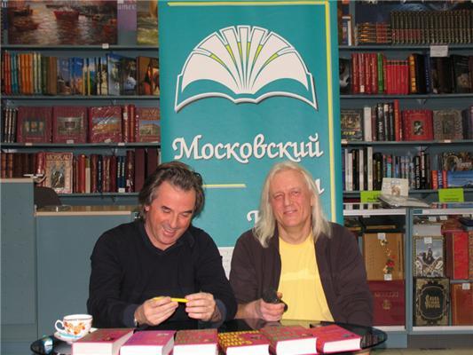 Письменник Жан-Крістоф Гранже показивет дітям фільми жахів