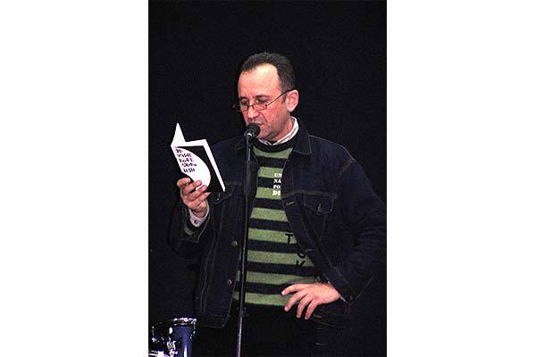 Помер відомий український письменник Василь Кожелянко