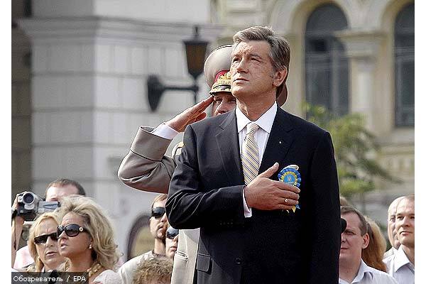 В Киеве танки и истребители