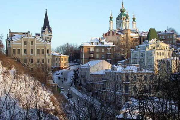 В Музей истории Киева вернули пропавшие картины