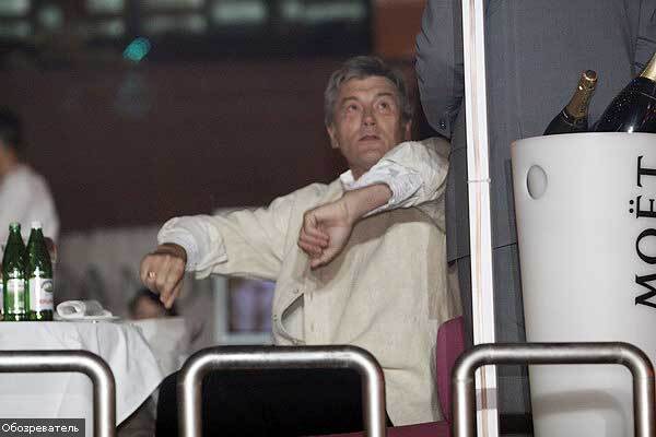 Ночь независимости, или Как праздновала власть (ФОТО)