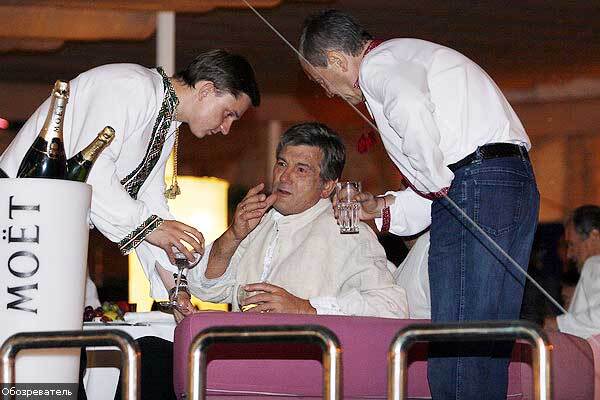 Ночь независимости, или Как праздновала власть (ФОТО)