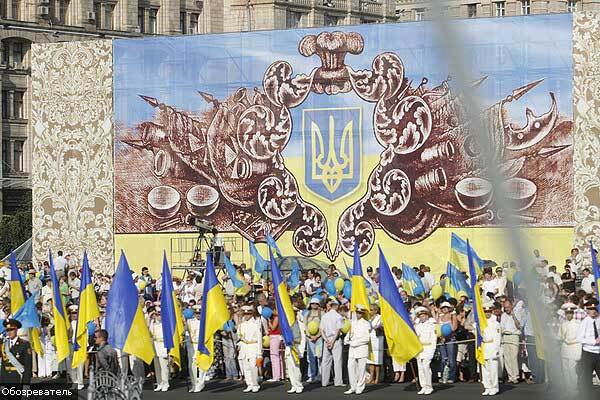 Ночь независимости, или Как праздновала власть (ФОТО)