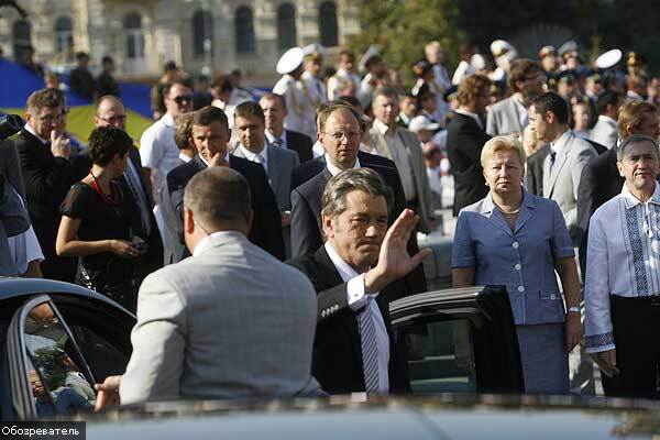 Ночь независимости, или Как праздновала власть (ФОТО)