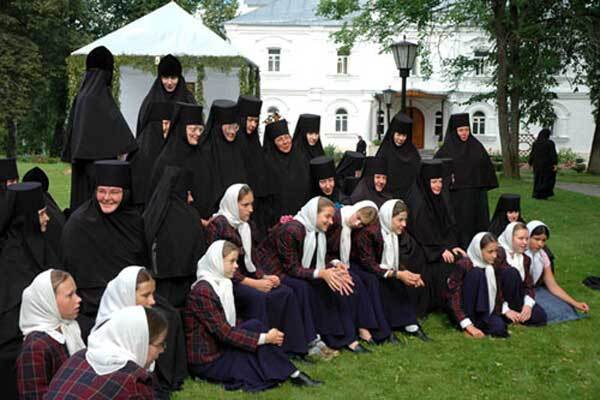 В Италии отменили конкурс красоты среди монахинь 