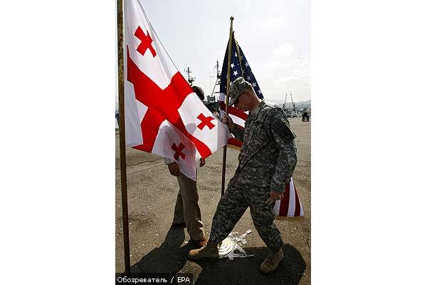 До Грузії підійшов ще один корабель ВМС США