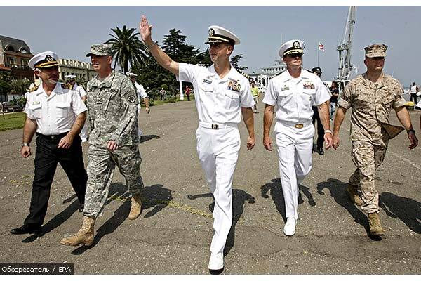 До Грузії підійшов ще один корабель ВМС США