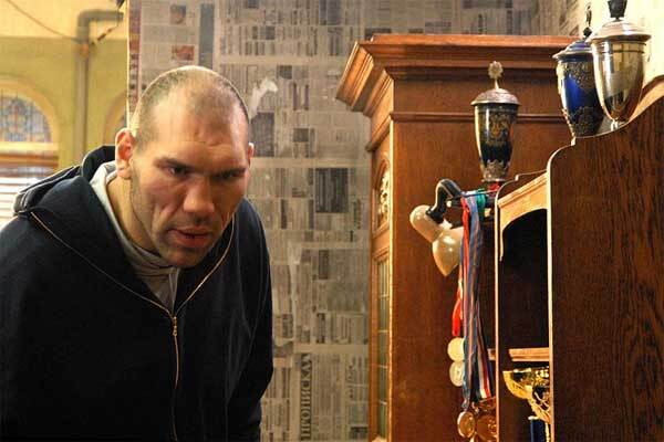 Боксер Николай Валуев стал актером
