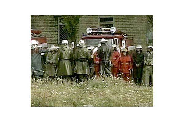 Взрывы артскладов подожгли соседнее село