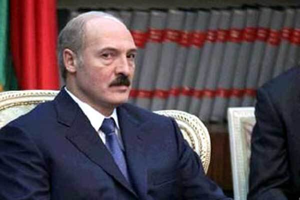 Лукашенко оправдал Медведева, у него не было выбора