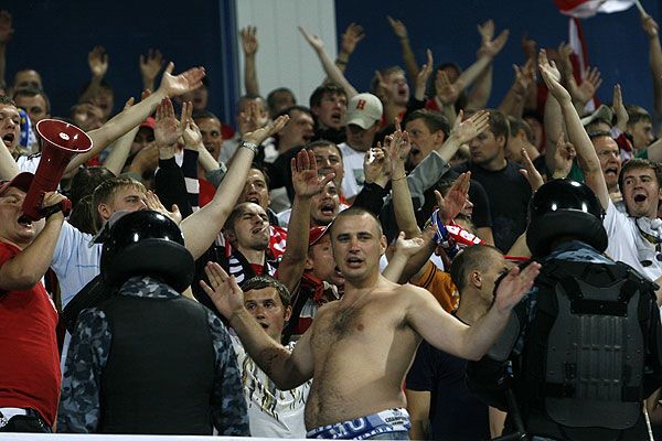 "Столица Киевской Руси приветствует гостей из провинции"