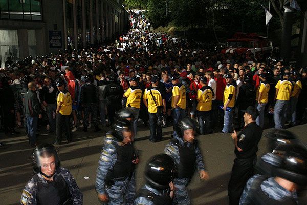 "Столица Киевской Руси приветствует гостей из провинции"