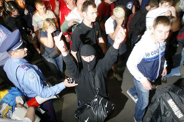 "Столица Киевской Руси приветствует гостей из провинции"