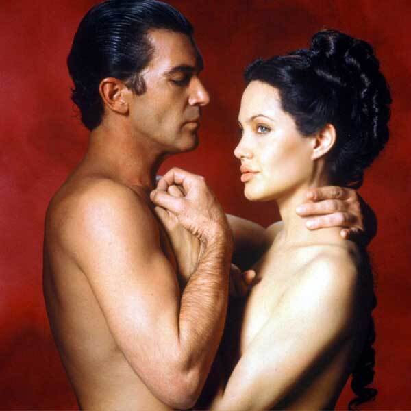 Джоли и Бандерас в эротической фотосессии