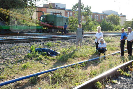 Трагедия на Петровке: товарный поезд убил мужчину (ВИДЕО)