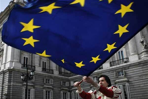 ЕС созывает экстренный саммит в связи с Грузией