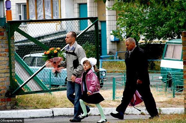 День знаний. Первоклашек в стране становится меньше