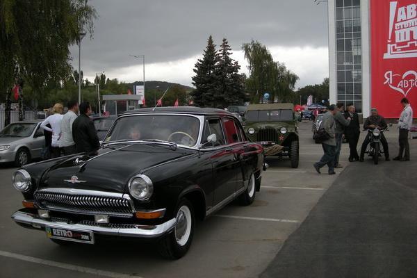 На Столичном Автошоу предложат автомобили, руку и сердце